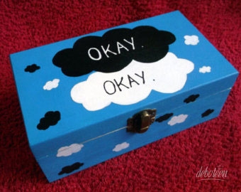 caixa decorada A Culpa é das Estrelas